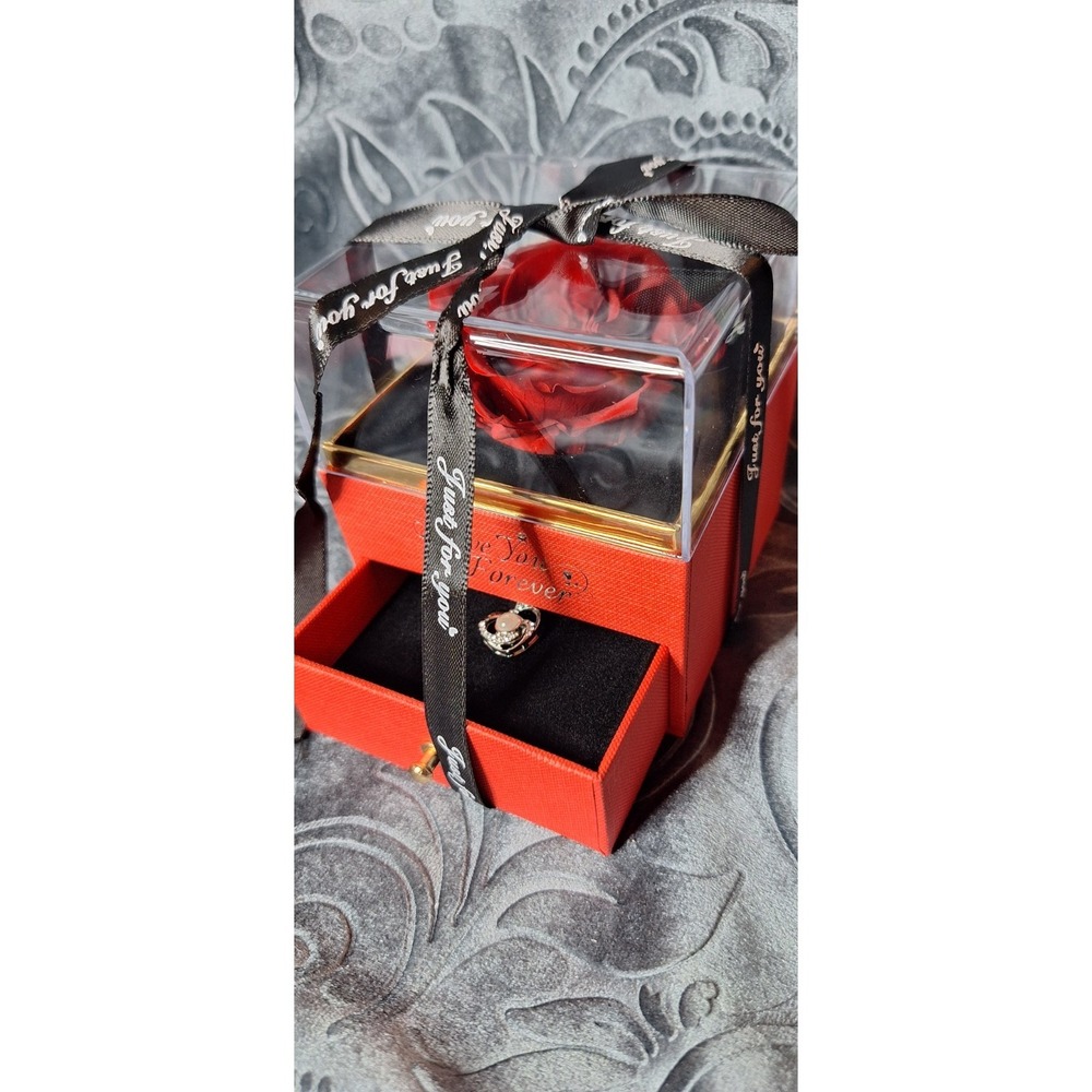 Preserved Eternal Rose Flower Gift Box With Necklace – Romantic Gift for Her